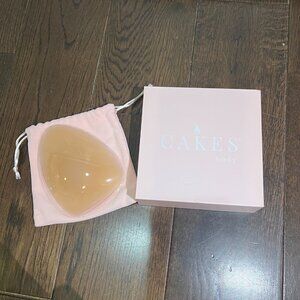 CAKES Body Grippy Triangles - Size OG (B-DD) - Color Honey